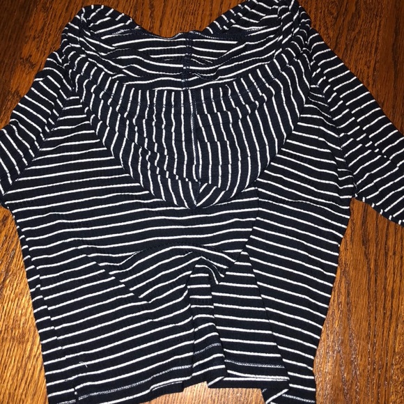 Cropped hoodie - Picture 2 of 3